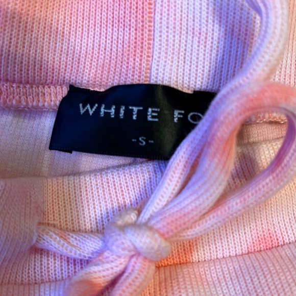 Washed/Never Worn Cute White Fox 🦊 Boutique Set - Medium Top - Small Bottoms 🌸 - Picture 3 of 5